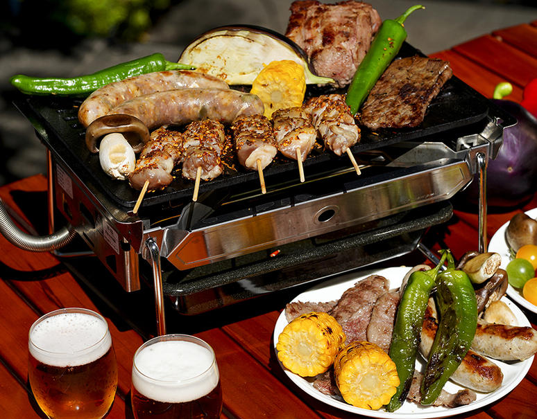 Snow Peak q Bセット 全5回分の食材 ハンバーガー ソーセージ 海鮮 エゾ鹿肉 ラム 約4人前 美味お取り寄せ Dancyu